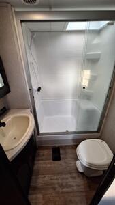 2021 Forest River CHEROKEE   - Photo 15 - Liberty, TX 77575