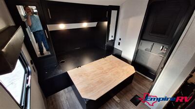 2021 Forest River CHEROKEE   - Photo 16 - Liberty, TX 77575