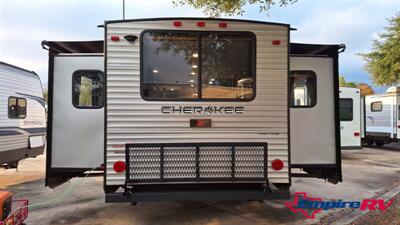 2021 Forest River CHEROKEE   - Photo 7 - Liberty, TX 77575