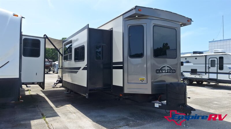 2018 Cruiser RV HAMPTON 360FDD   - Photo 1 - Liberty, TX 77575