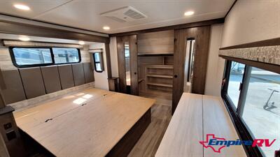 2021 Alliance RV Paradigm   - Photo 14 - Liberty, TX 77575
