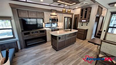 2021 Alliance RV Paradigm   - Photo 10 - Liberty, TX 77575