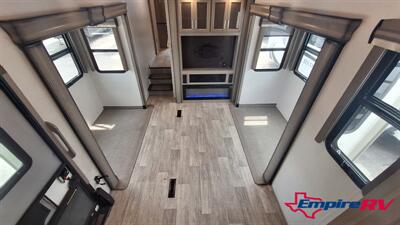 2021 Keystone montana 3741FK - Photo 11 - Liberty, TX 77575