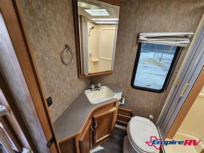 2006 Winnebago Aspect 23D   - Photo 15 - Liberty, TX 77575