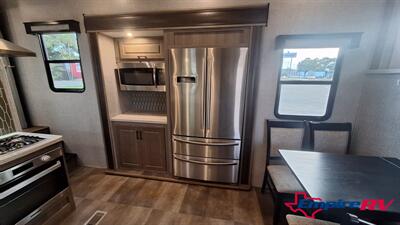 2021 Keystone Cameo 4031FL   - Photo 18 - Liberty, TX 77575