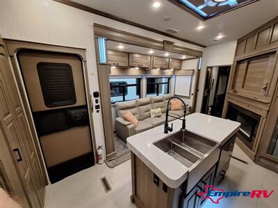 2023 DRV FULLHOUSE LX455   - Photo 8 - Liberty, TX 77575
