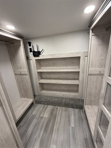 2024 Forest River SIERRA 3800RK 3800RK   - Photo 19 - Liberty, TX 77575