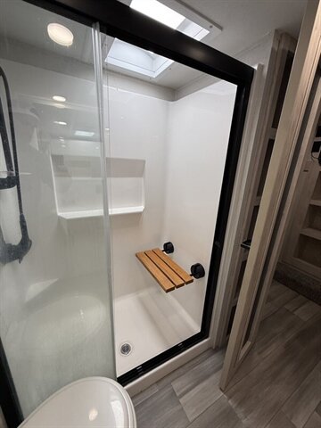 2024 Forest River SIERRA 3800RK 3800RK   - Photo 18 - Liberty, TX 77575