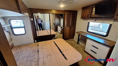 2014 open range Roamer 367BHS   - Photo 12 - Liberty, TX 77575