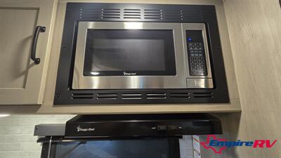 2025 Flagstaff 26FKBS   - Photo 22 - Liberty, TX 77575