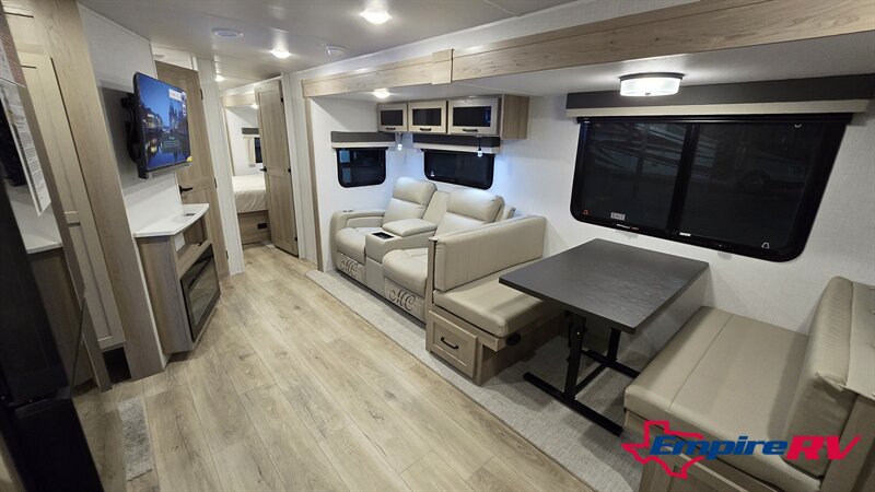 2025 Flagstaff 26FKBS - Photo 25 - Liberty, TX 77575