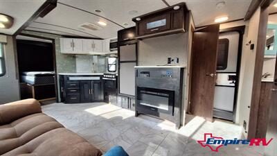 2019 Cruiser RV RADIANCE 25RB   - Photo 7 - Liberty, TX 77575