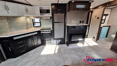 2019 Cruiser RV RADIANCE 25RB   - Photo 10 - Liberty, TX 77575