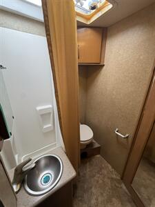 2015 THOR MOTOR COACH CITATION 24ST   - Photo 17 - Liberty, TX 77575