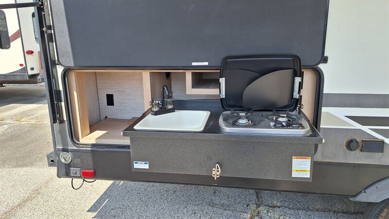 2021 Cruiser RV Radiance 25bh - Photo 7 - Liberty, TX 77575