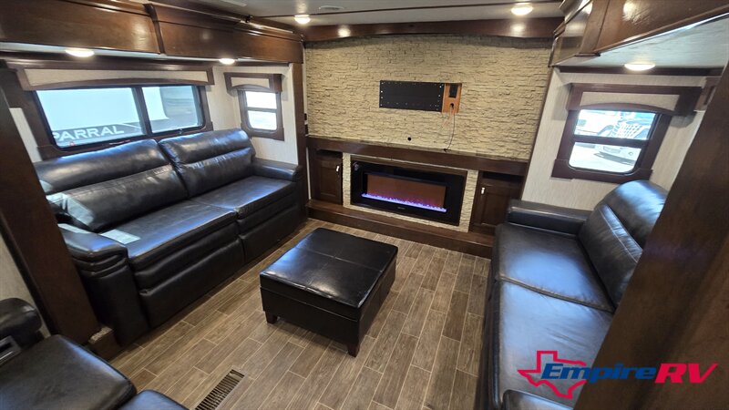 2019 Keystone 3951MB - Photo 7 - Liberty, TX 77575