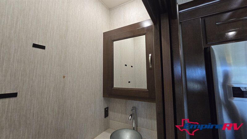 2019 Keystone 3951MB - Photo 20 - Liberty, TX 77575