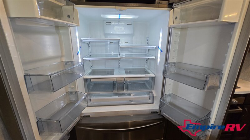 2019 Keystone 3951MB - Photo 12 - Liberty, TX 77575