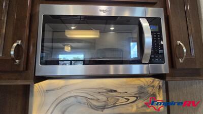 2019 Keystone 3951MB   - Photo 17 - Liberty, TX 77575