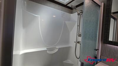 2019 Keystone 3951MB   - Photo 27 - Liberty, TX 77575