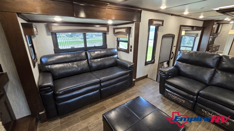 2019 Keystone 3951MB - Photo 9 - Liberty, TX 77575