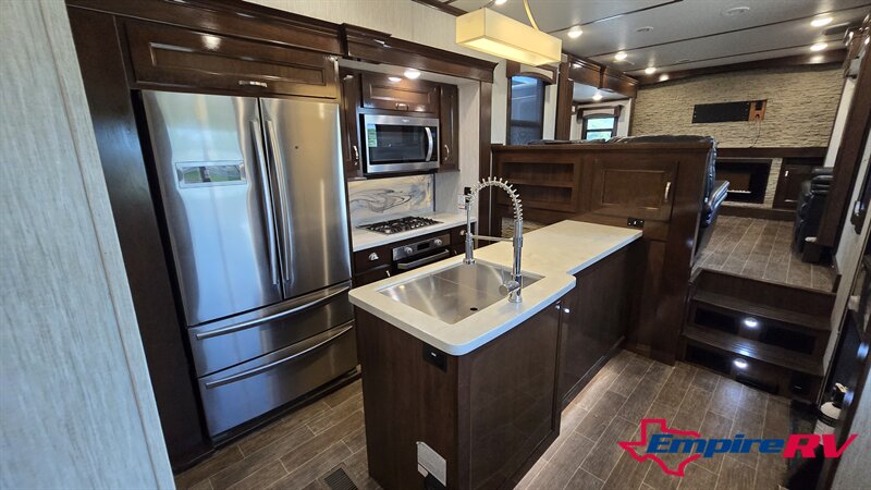 2019 Keystone 3951MB - Photo 10 - Liberty, TX 77575