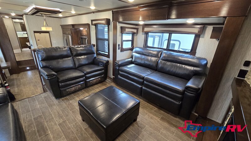 2019 Keystone 3951MB - Photo 8 - Liberty, TX 77575