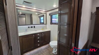 2019 Keystone 3951MB   - Photo 28 - Liberty, TX 77575