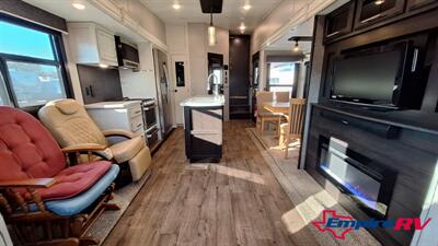 2019 Jayco EAGLE - Photo 11 - Liberty, TX 77575