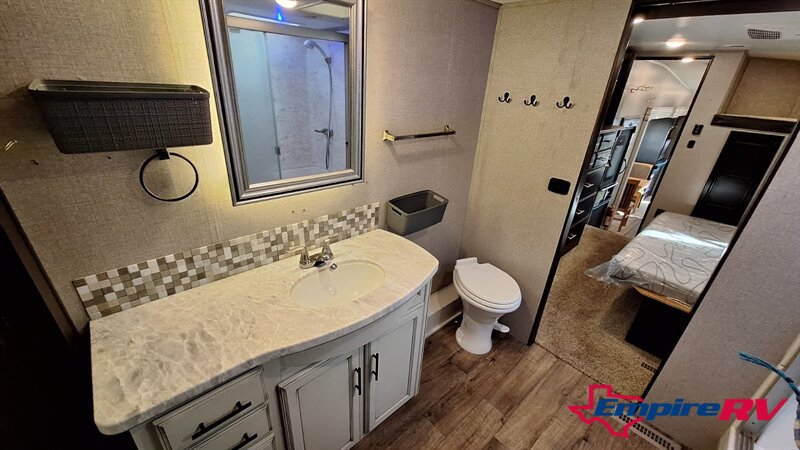 2019 Jayco EAGLE - Photo 21 - Liberty, TX 77575