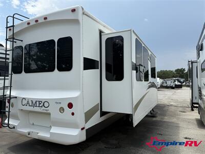 2011 Carriage Cameo 37RESLS   - Photo 11 - Liberty, TX 77575