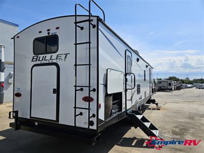 2023 Keystone BULLET 312BHS   - Photo 5 - Liberty, TX 77575