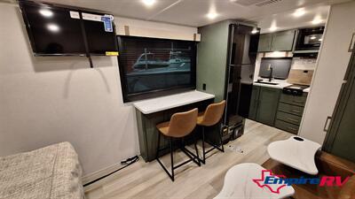 2026 Forest River NO BOUNDARIES 18.2   - Photo 12 - Liberty, TX 77575