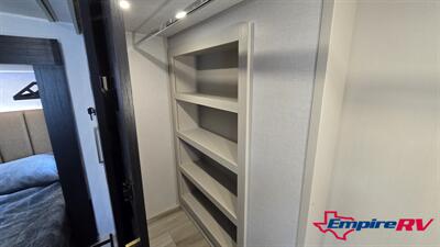 2025 SALEM 356QB   - Photo 36 - Liberty, TX 77575