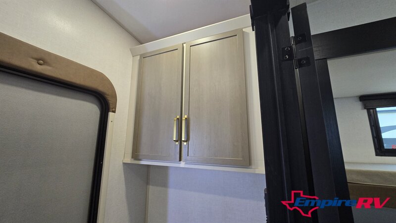 2025 SALEM 356QB - Photo 14 - Liberty, TX 77575