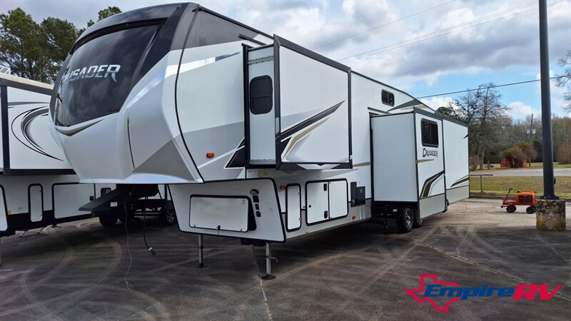 2022 Forest River Crusader 382MBH  