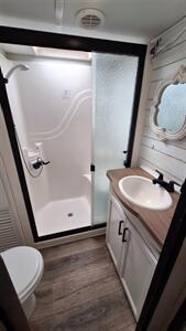 2022 Forest River Crusader 382MBH   - Photo 15 - Liberty, TX 77575