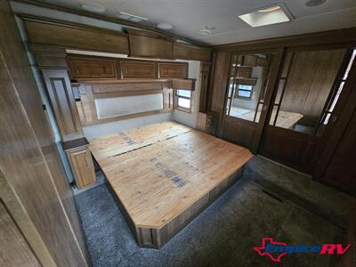 2018 DRV MOBILE SUITES CUMBERLAND   - Photo 19 - Liberty, TX 77575