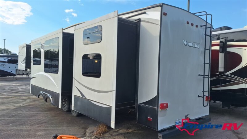 2016 Keystone MONTANA High Country 351BH - Photo 4 - Liberty, TX 77575