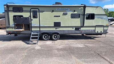 2019 Winnebago Minnie 27BHS
