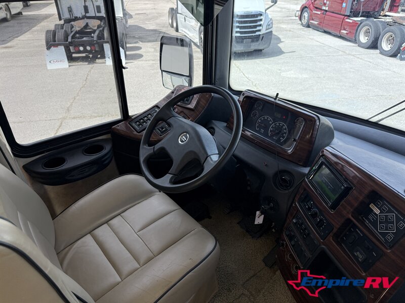 2008 Gulf Stream BOUNTY HUNTER 381 - Photo 15 - Liberty, TX 77575