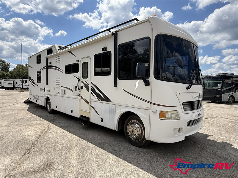 2008 Gulf Stream BOUNTY HUNTER 381 - Photo 13 - Liberty, TX 77575