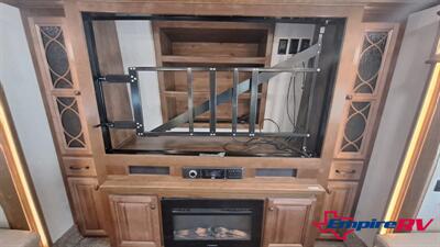 2019 HEARTLAND LANDMARK LAFYETTE 365   - Photo 13 - Liberty, TX 77575