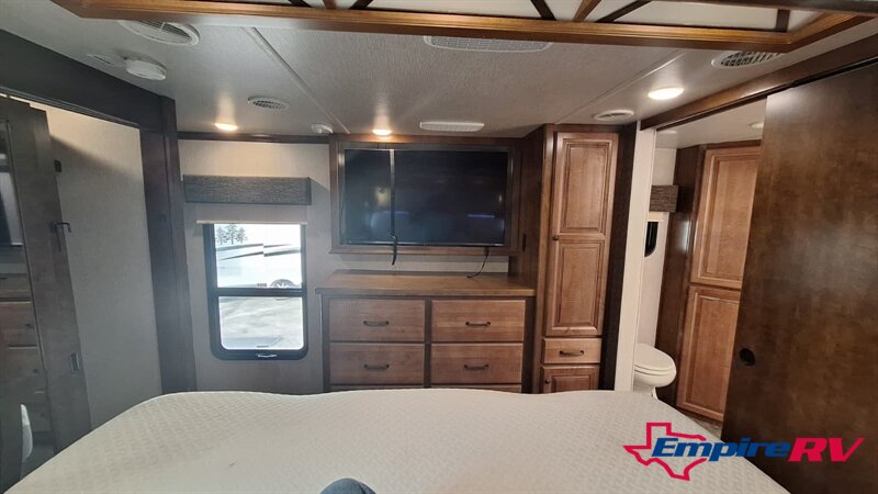 2019 HEARTLAND LANDMARK LAFYETTE 365   - Photo 21 - Liberty, TX 77575