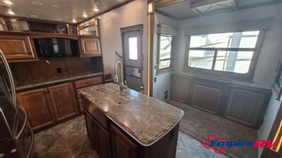 2019 HEARTLAND LANDMARK LAFYETTE 365   - Photo 17 - Liberty, TX 77575