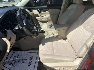 2018 Nissan Rogue SV   - Photo 6 - Little River, SC 29566