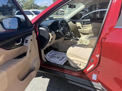 2018 Nissan Rogue SV   - Photo 5 - Little River, SC 29566