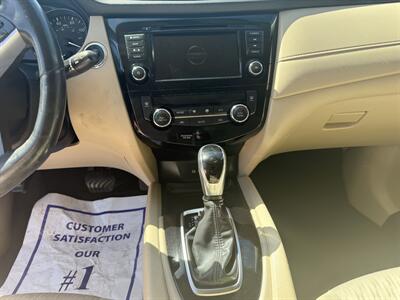 2018 Nissan Rogue SV   - Photo 8 - Little River, SC 29566