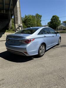 2013 Hyundai SONATA Hybrid Limited   - Photo 5 - Little River, SC 29566