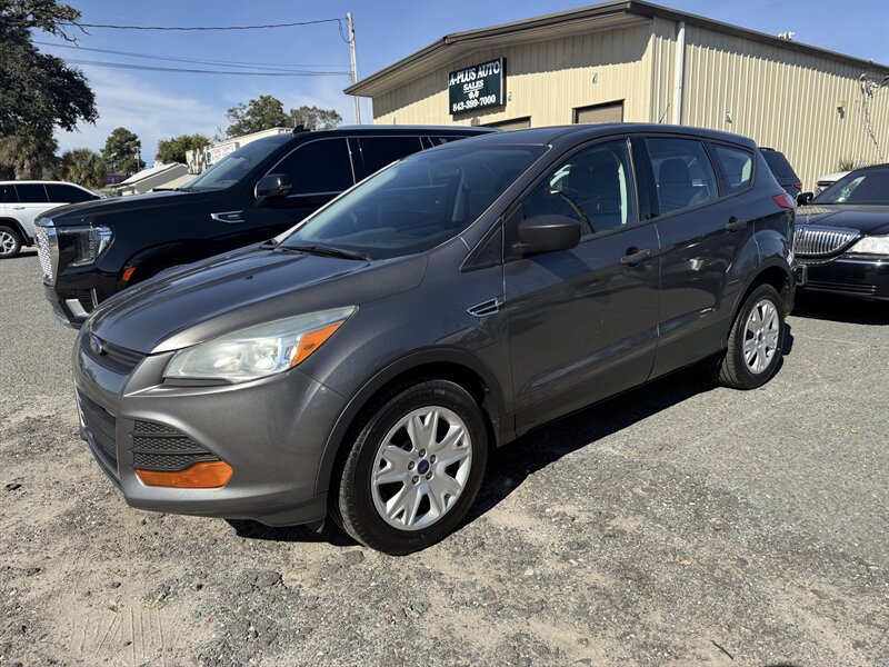 2013 Ford Escape S  